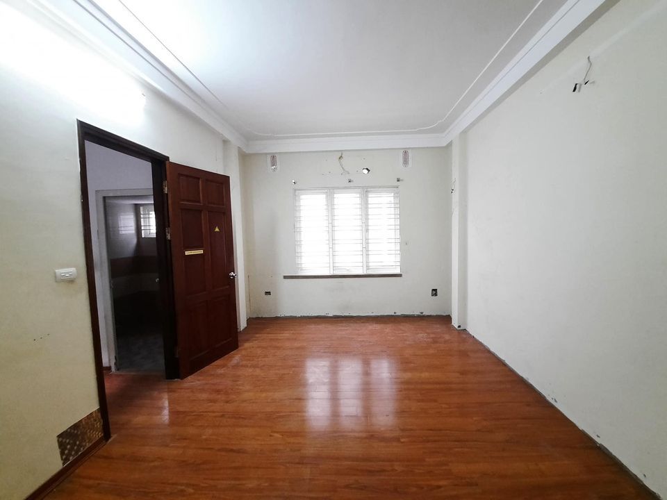 Giảm Chào 100tr Nhà Ngõ Trương Định Ngõ Nông Rộng 30m2x5t giá 2,74 Tỷ