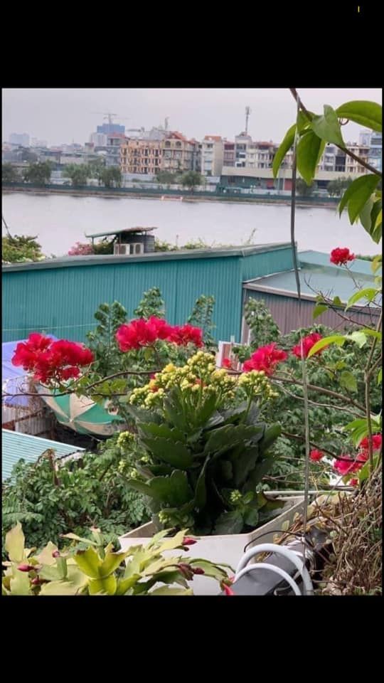 NHÀ MỚI CẦU GIẤY Ở NGAY 3 TẦNG 31M2 GIÁ CHỈ NHỈNH 2 TỶ GẦN Ô TÔ. Ngõ rộng thoáng cực hiếm