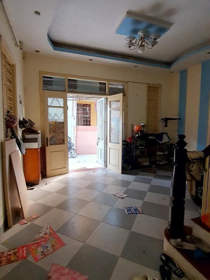 Bán nhà HIẾM, Vương Thừa Vũ, Khương Trung, Tô Vĩnh Diệm. Trung tâm quận Thanh Xuân. + DT 50m x 4t