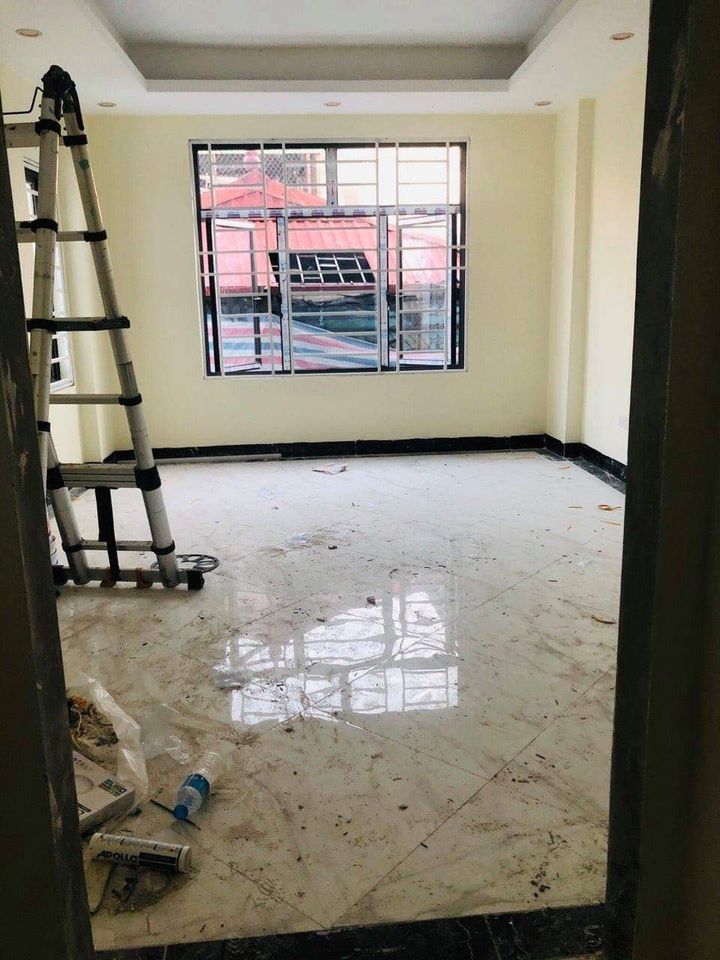 BÁN NHÀ MỚI MINH KHAI - HAI BÀ TRƯNG 2.8 TỶ Minh Khai Dt 30m x 5 tầng x Mt 3.8m
