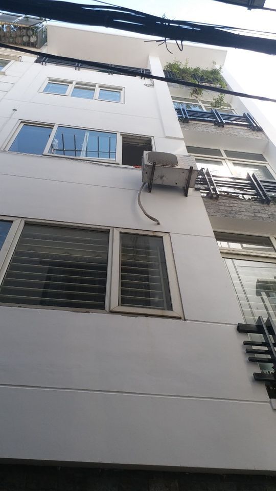 NHÀ BỒ ĐỀ - MẶT TIỀN RỘNG – NHÀ ĐẸP – GARA OTO – CHỈ VIỆC XÁCH VALI ĐẾN LÀ Ở CHỦ TỰ XÂY
