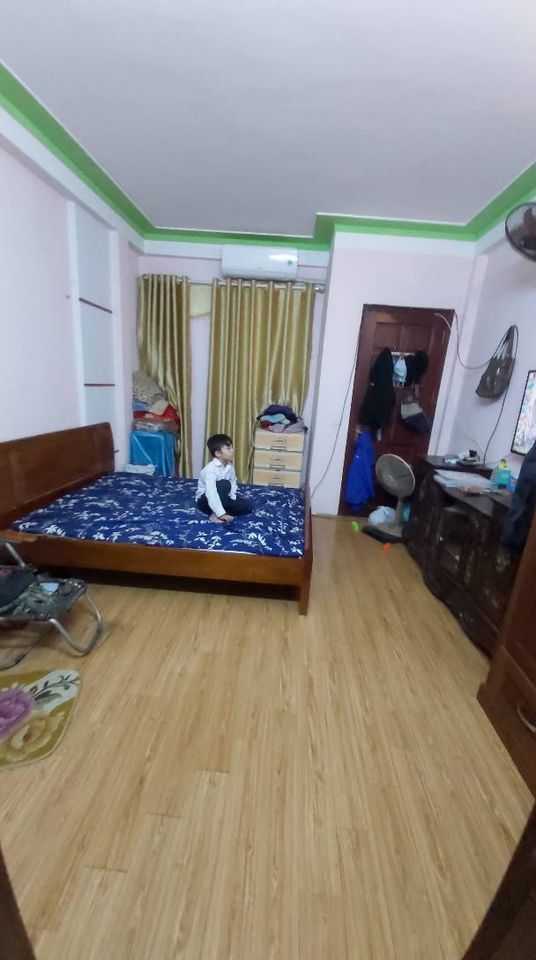 Bán Nhà Ngõ Ô Tô Tránh Hoàng Đạo Thành, Kinh Doanh, DT 36m2 x 5T, MT 4m, Hơn 4Tỷ