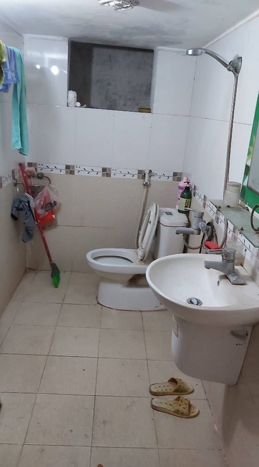 Bán Nhà Ngõ Ô Tô Tránh Hoàng Đạo Thành, Kinh Doanh, DT 36m2 x 5T, MT 4m, Hơn 4Tỷ