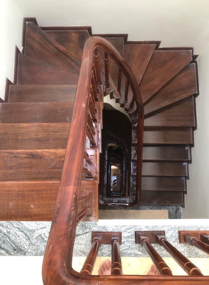 NHÀ ĐẸP NGUYỄN VĂN CỪ - LONG BIÊN - Ô TÔ ĐỖ CỔNG - KHU VỰC TRUNG TÂM QUẬN LONG BIÊN. DT 35M2 x 5T
