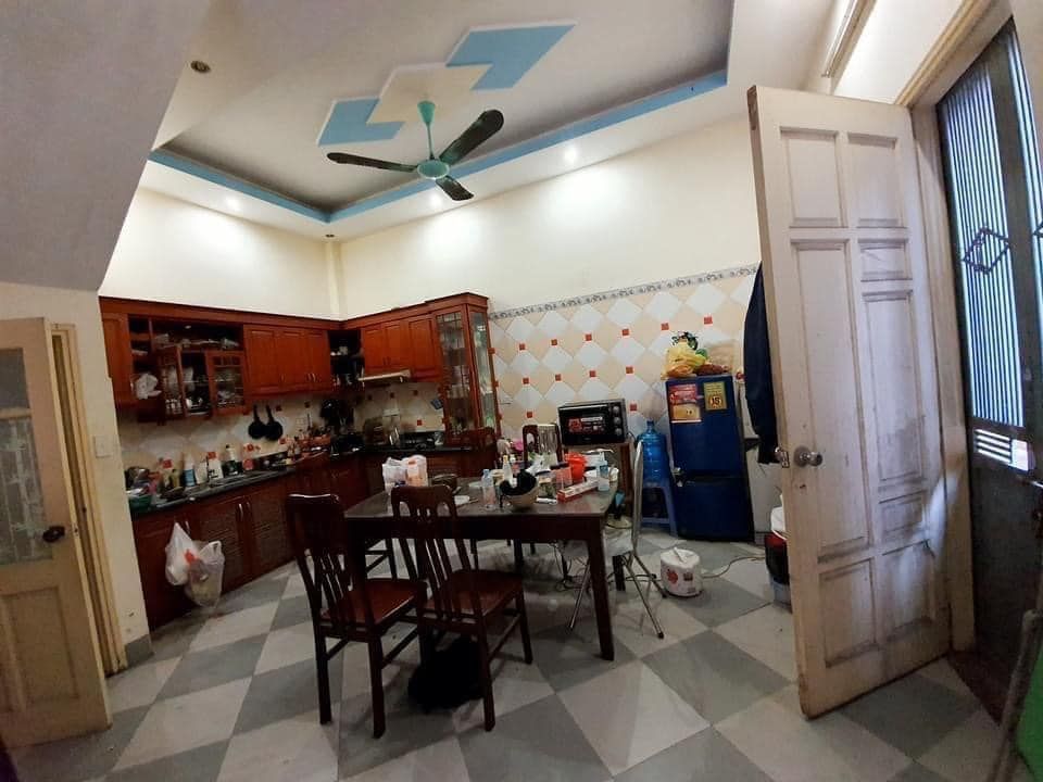Bán nhà HIẾM, Vương Thừa Vũ, Khương Trung, Tô Vĩnh Diệm. Trung tâm quận Thanh Xuân. + DT 50m x 4t