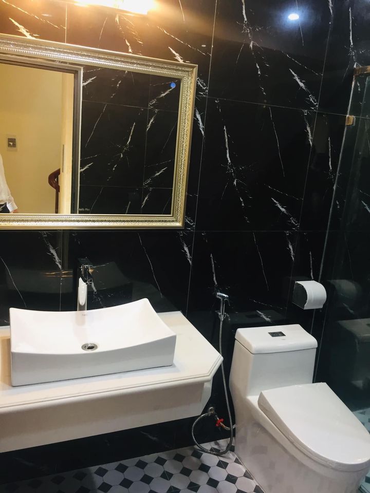 Bán nhà Thọ Lão - Hai Bà Trưng, Kinh Doanh + Ô Tô + Thang Máy, 45m2 x 6t, giá 9.4 tỷ.