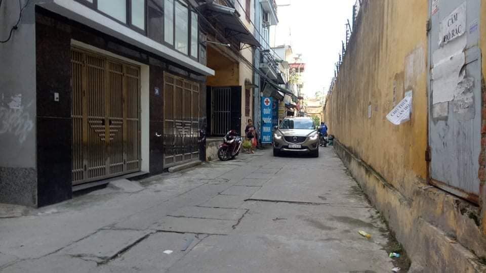 Bán nhà Nguyễn Xiển, Đại học Thăng Long, ô tô đỗ cửa, 45m2, 5 tầng, nhỉnh 4.2 tỷ.