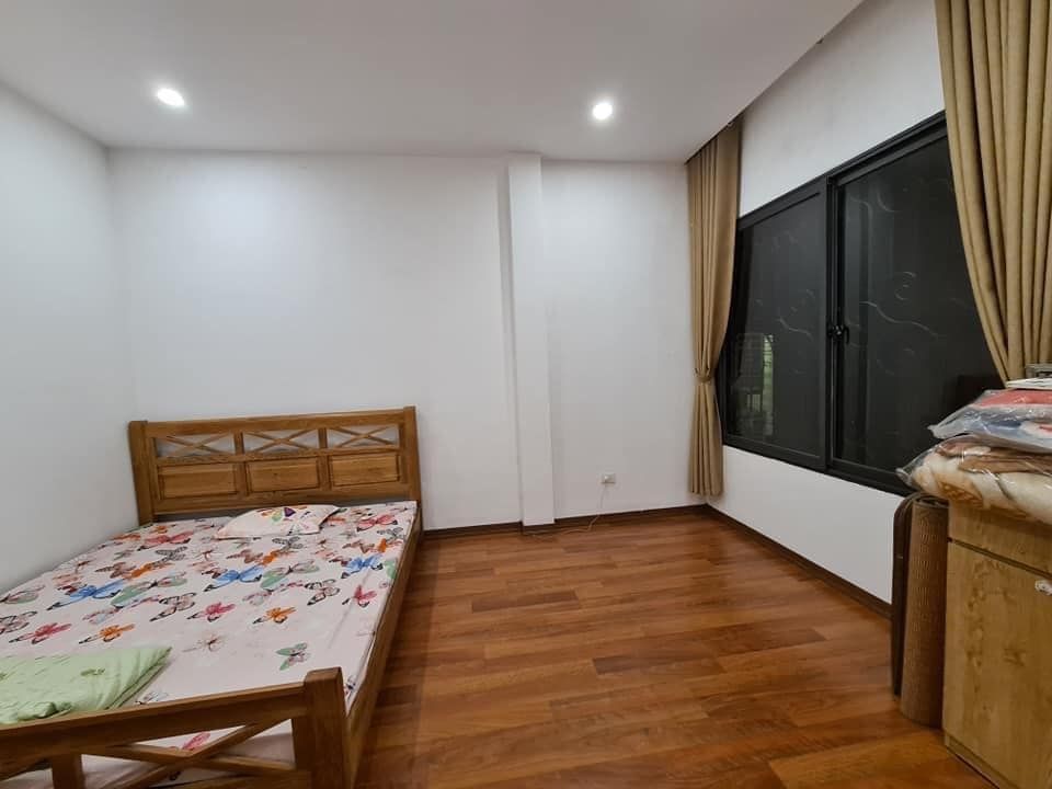 Chính chủ nhờ bán gấp nhà ở Đông Tác, Phương Mai, khu vực tt Đống Đa. Chủ tặng toàn bộ nội thất