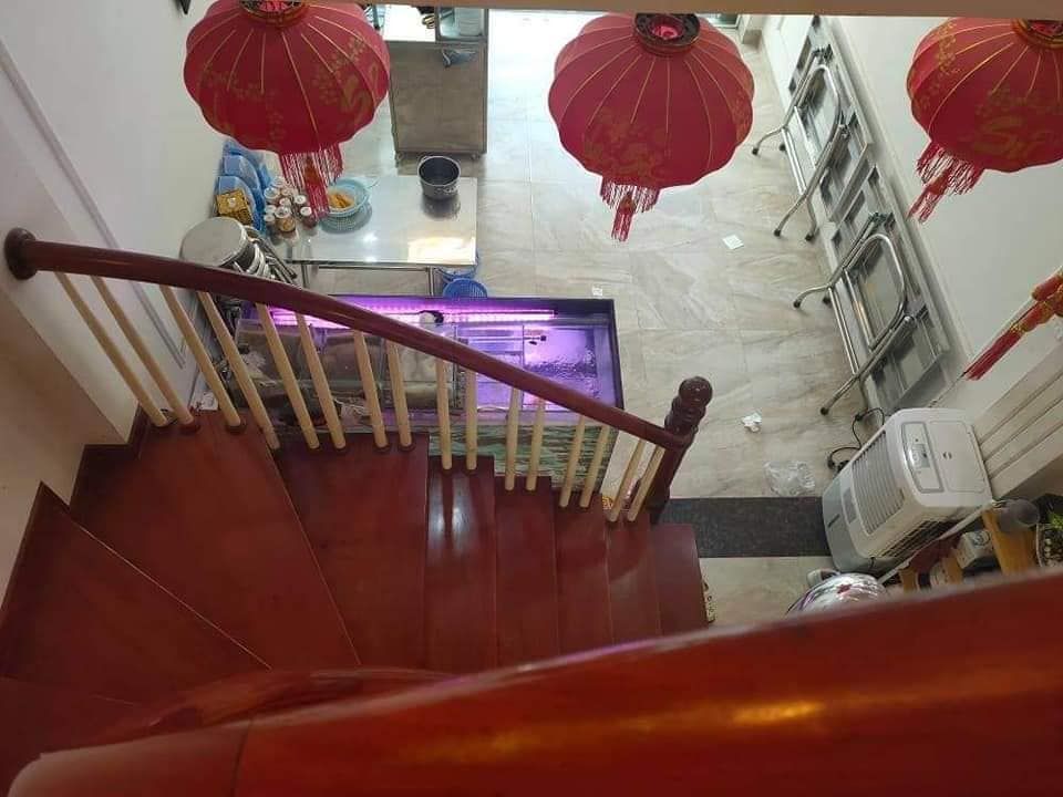Bán Nhà khu vực Ngã tư sở DT 40M, 5 TẦNG, MT 3.8M, 6.25 TỶ