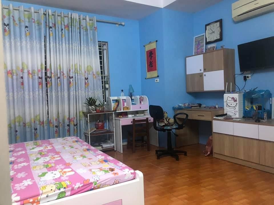 Bán nhà Nguyễn Xiển, Đại học Thăng Long, ô tô đỗ cửa, 45m2, 5 tầng, nhỉnh 4.2 tỷ.