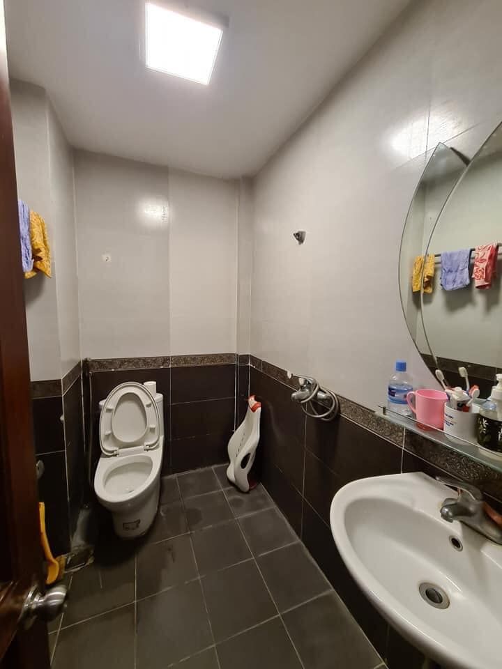 Chính chủ nhờ bán gấp nhà ở Đông Tác, Phương Mai, khu vực tt Đống Đa. Chủ tặng toàn bộ nội thất