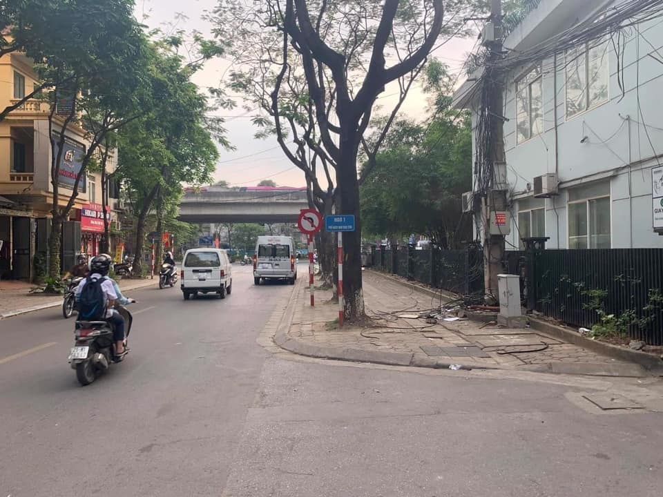 Bán nhà Ngụy Nhu Kon Tum HAI MẶT NGÕ – Ô TÔ TRÁNH – KINH DOANH VĂN PHÒNG