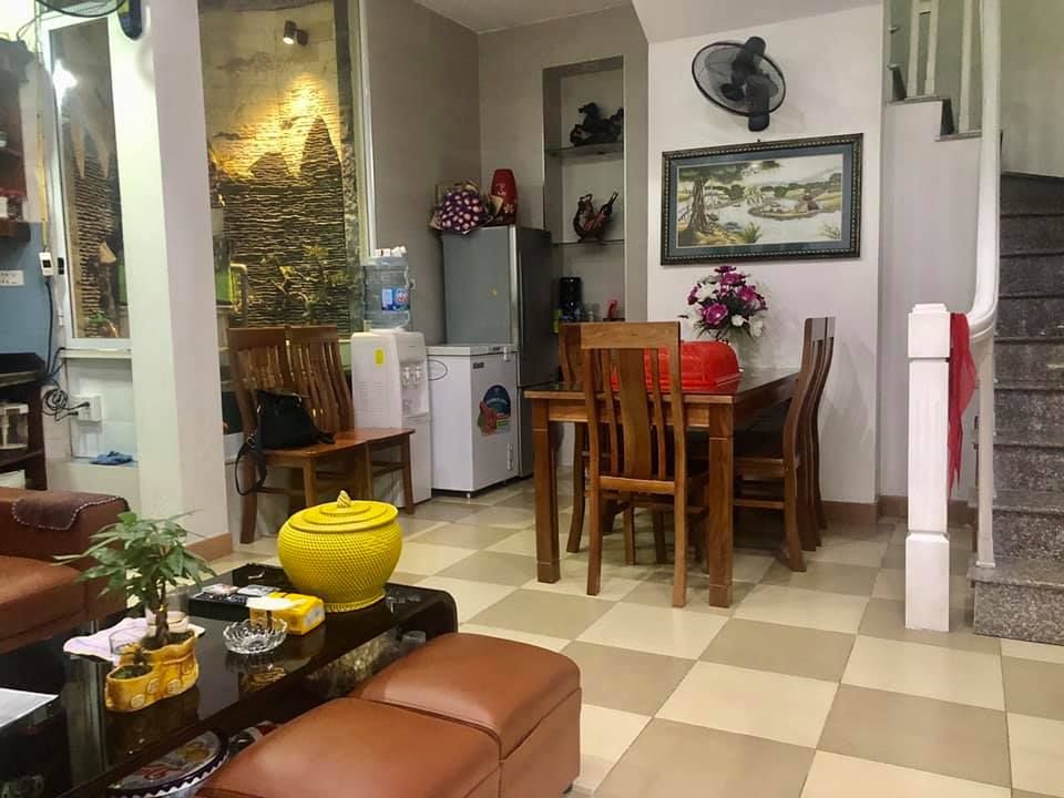 Bán nhà Nguyễn Xiển, Đại học Thăng Long, ô tô đỗ cửa, 45m2, 5 tầng, nhỉnh 4.2 tỷ.