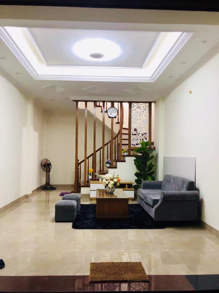 BÁN NHÀ NGỌC THỤY, KHU PHÂN LÔ QUÂN ĐỘI GIÁ 2,75 TỶ : DT 39m, 4TẦNG, MT 3,4m, Ngõ 4,5m