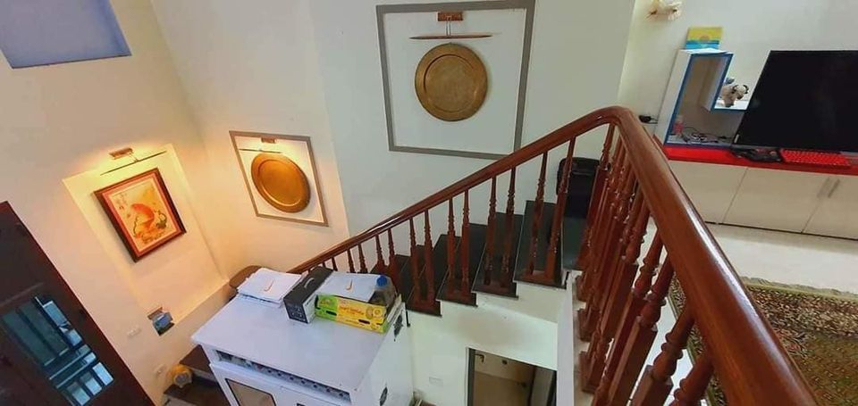 Dt 35m nhà 5 tầng tổng 6 phòng ngủ nhà đẹp oto đỗ cửa. Mộ lao. LH 0385504785
