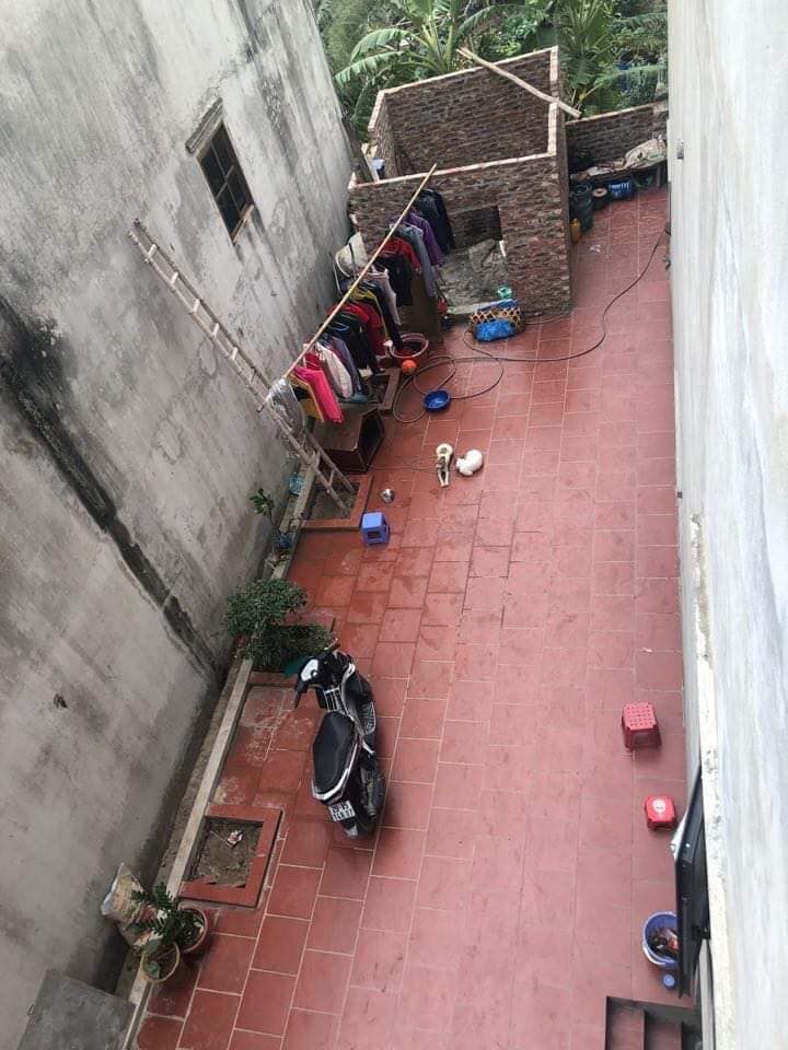 Bán nhà 4 tầng ngay cơ đê xã Hồng Hà giá cực yêu thương Nhà vừa xây xong gđ không có nhu cầu ở