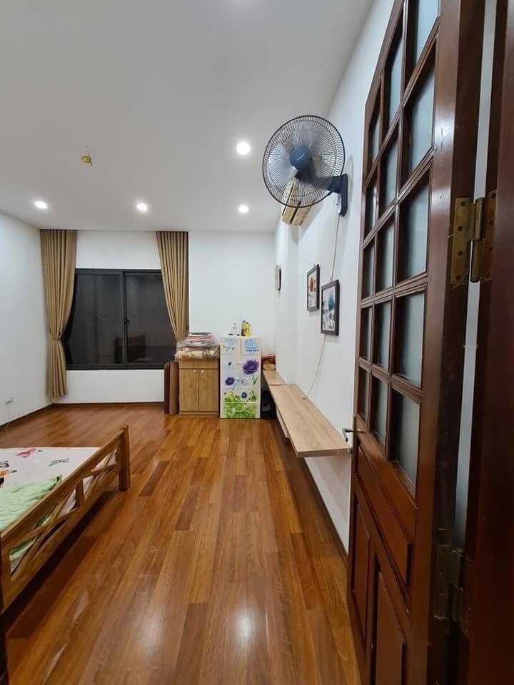 Chính chủ nhờ bán gấp nhà ở Đông Tác, Phương Mai, khu vực tt Đống Đa. Chủ tặng toàn bộ nội thất
