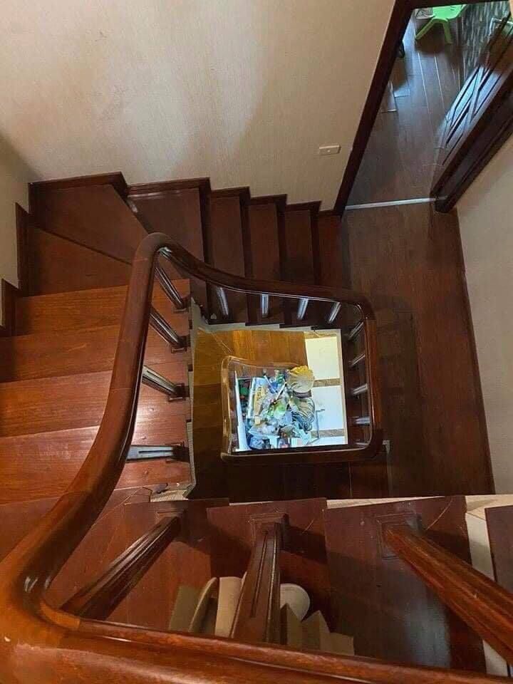 Cần bán cực gấp nhà Nguyễn Chí Thanh 56m2, PHÂN LÔ - Ô TÔ CON ĐỖ CỬA - HAI MẶT THOÁNG - KHU VIP