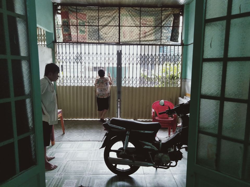 Cho thuê nhà nguyên căn. Hẻm Đường LÊ VĂN TÁCH. đường thông ôtô.Dân cư đông.