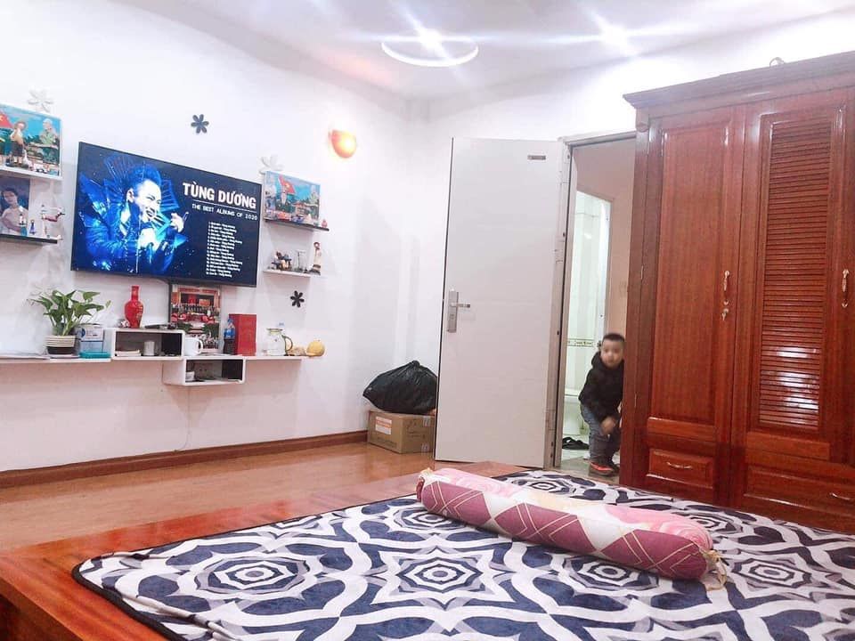Nhà siêu đẹp PHÂN LÔ Đội Cấn- Giá cả hợp lý diện tích sử dụng 30m2, 5 tầng.