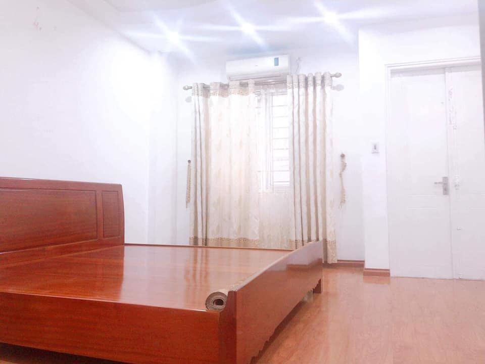 Nhà siêu đẹp PHÂN LÔ Đội Cấn- Giá cả hợp lý diện tích sử dụng 30m2, 5 tầng.