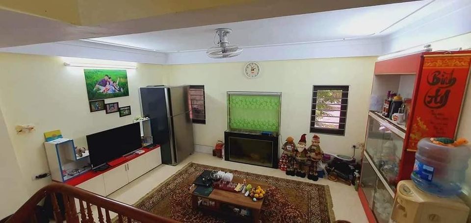 Dt 35m nhà 5 tầng tổng 6 phòng ngủ nhà đẹp oto đỗ cửa. Mộ lao. LH 0385504785