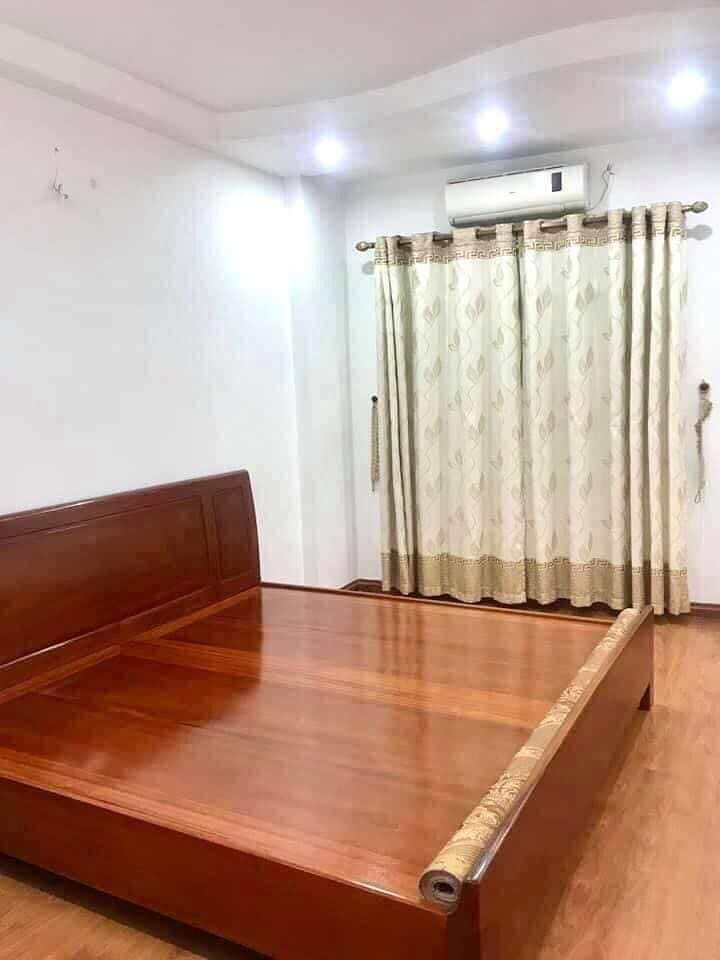 Nhà siêu đẹp PHÂN LÔ Đội Cấn- Giá cả hợp lý diện tích sử dụng 30m2, 5 tầng.
