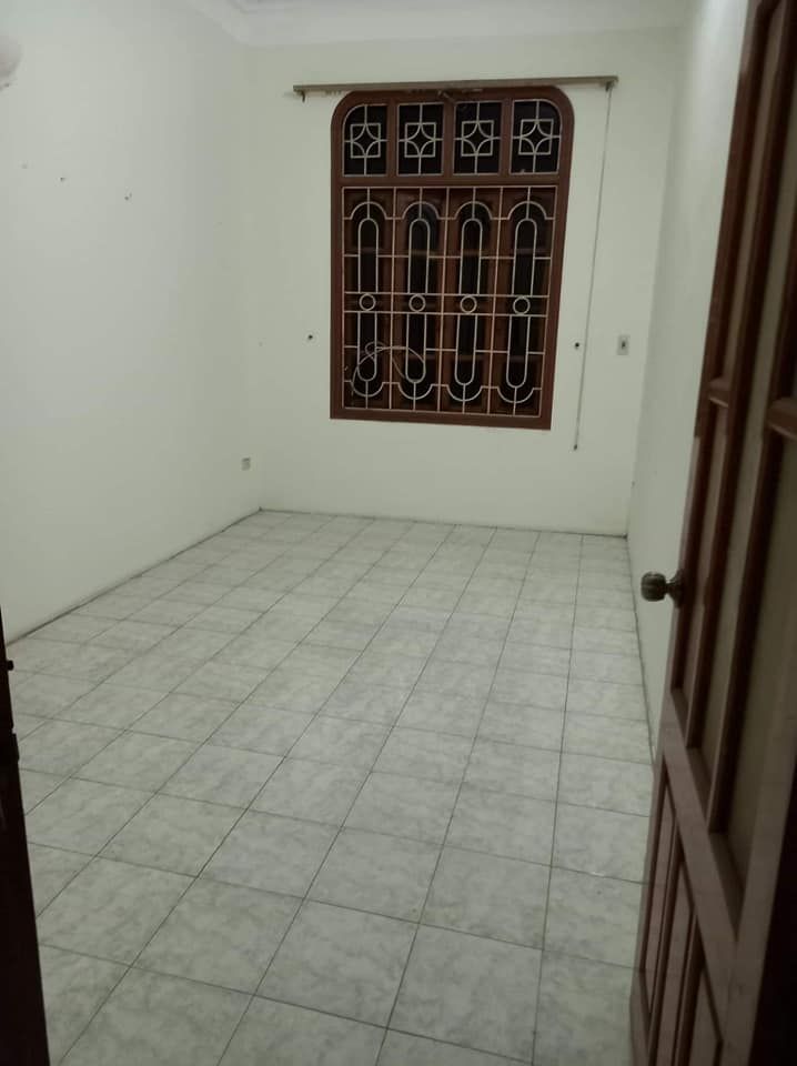 CHO THUÊ NHÀ RIÊNG Nhà ngõ 27 Võ Chí Công, Cầu Giấy DT: 34m2 x 3,5 tầng