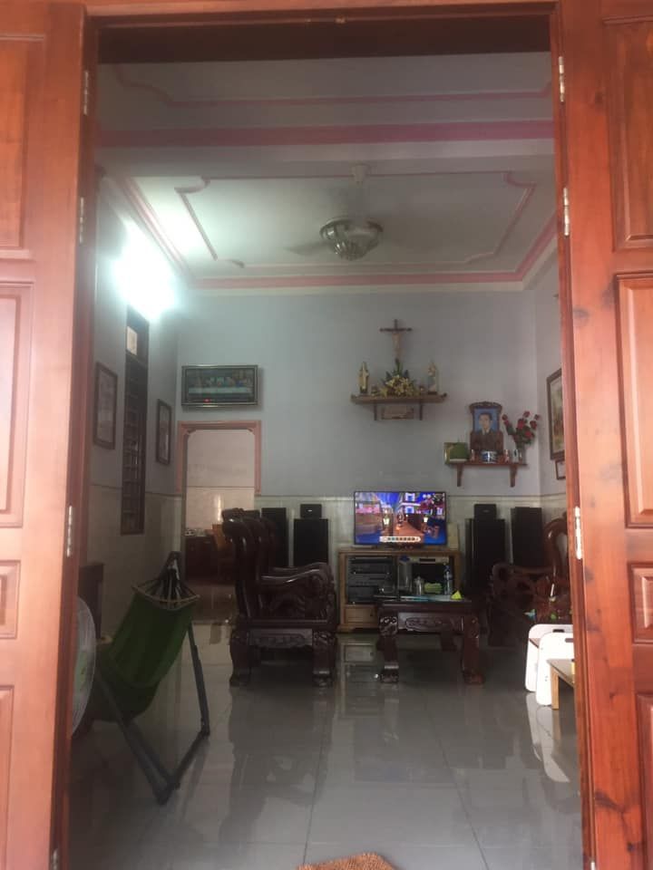 Cần bán nhà ở kp5 thuộc giáo xứ lộc lâm phường hố Nai Nhà quay hướng đông