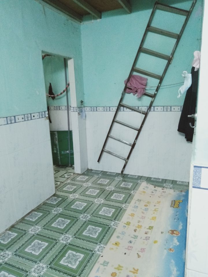Cho thuê nhà nguyên căn. Hẻm Đường LÊ VĂN TÁCH. đường thông ôtô.Dân cư đông.
