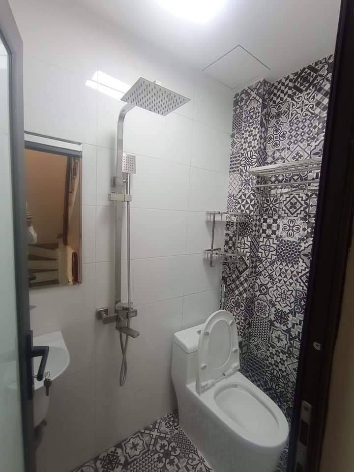 Bán nhà Mặt phố sầm uất Q. HBT, đường 4 làn MT 4m 30m2x3T chỉ 4,03 tỷ