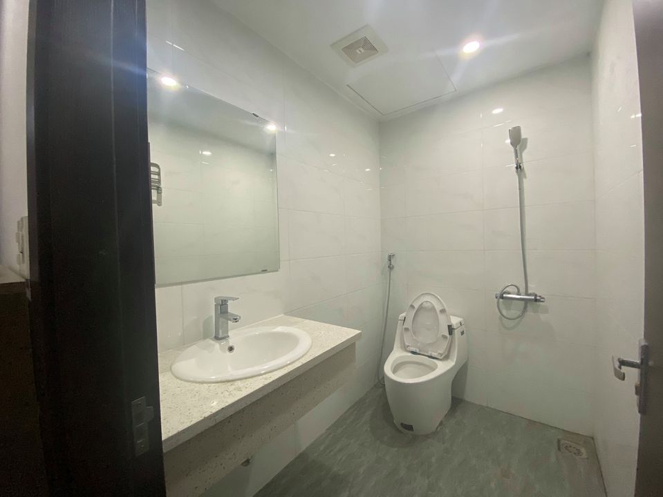 Chính chủ cần cho thuê CCMN mới tinh 100% Penthouse 3 ngủ 1 khách 2 vệ sinh 1 ngủ 2vs