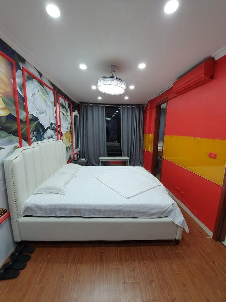 HƠN 6 TỶ - MẶT PHỐ - 6 TẦNG - THANG MÁY - THÔNG SỐ VÀNG - SIÊU SIÊU HIẾM Quận Đống Đa.
