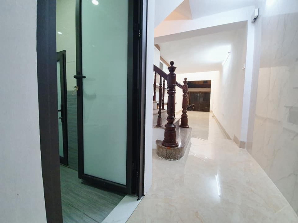 NHÀ KHƯƠNG TRUNG-KINH DOANH ĐỈNH 34m2 4 tầng - ô tô đỗ cửa