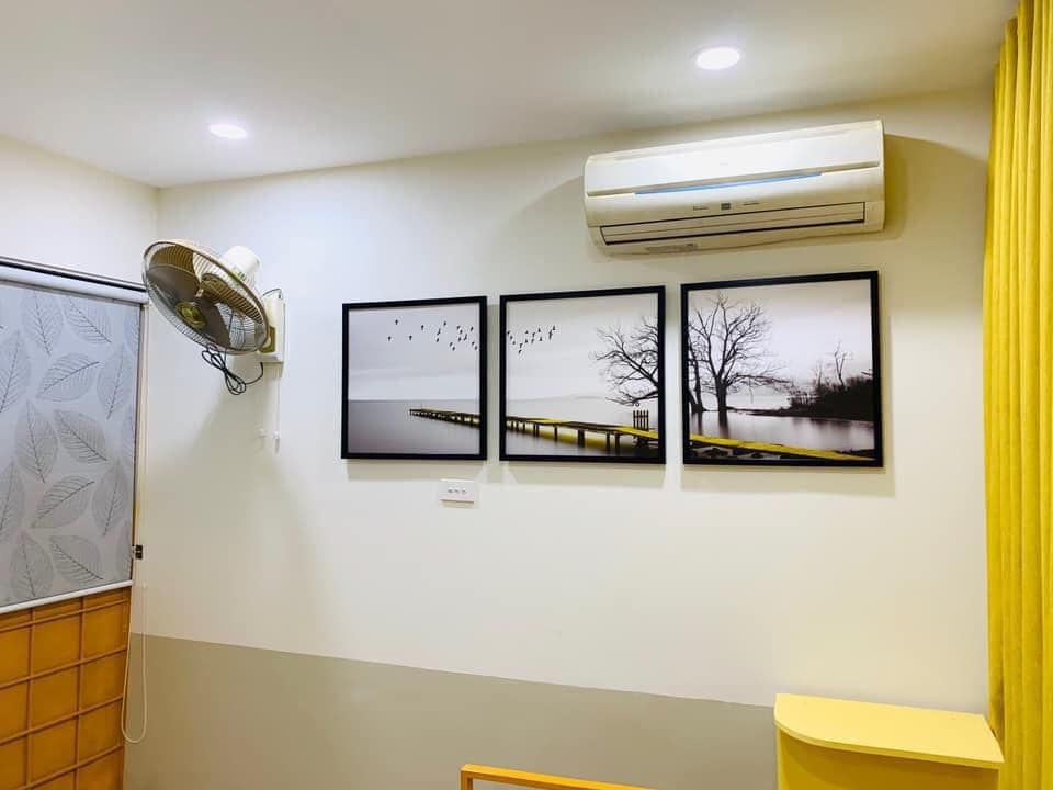 Hiếm lắm Bán gấp nhà Đền Lừ, ô tô, kinh doanh văn phòng, nhà đẹp chỉ 4.7 tỷ Diện tích 40 m2, 5 tầng