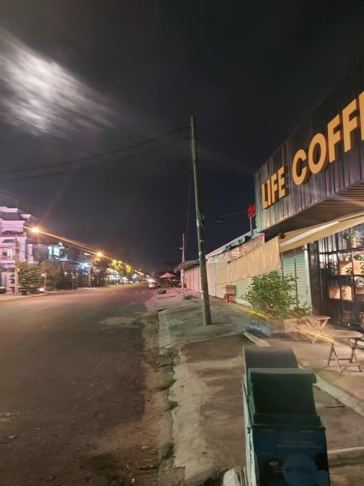 Cho thuê nhà MTKD đường Trần Văn Giàu , sát bên bonchen P.Tân tao, Q.Bình Tân