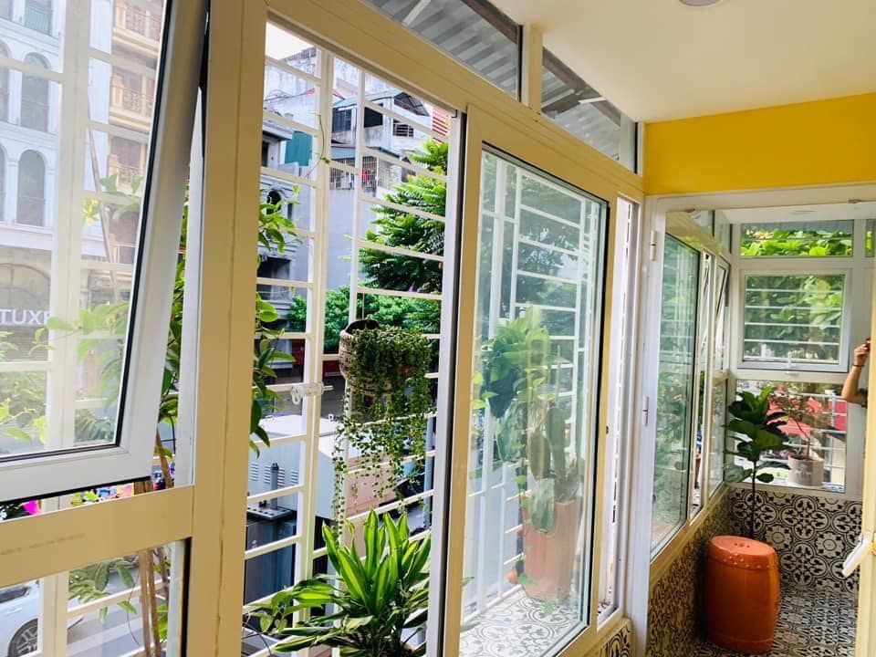 Hiếm lắm Bán gấp nhà Đền Lừ, ô tô, kinh doanh văn phòng, nhà đẹp chỉ 4.7 tỷ Diện tích 40 m2, 5 tầng