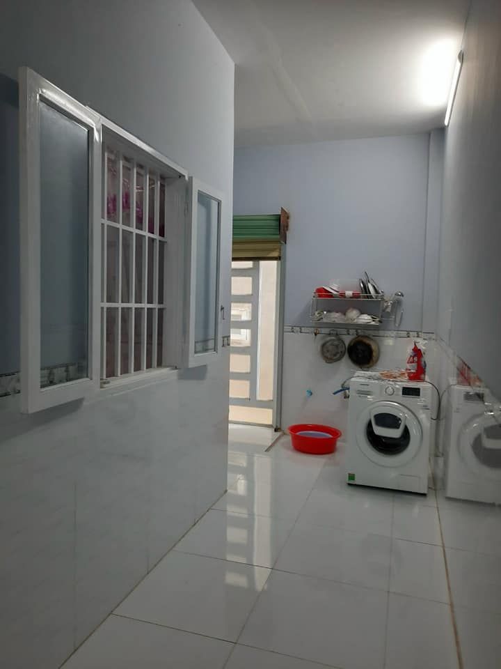 Bán nhà lầu, Giá rẻ, khu phố 4, phường Trảng Dài, tp Biên Hòa.