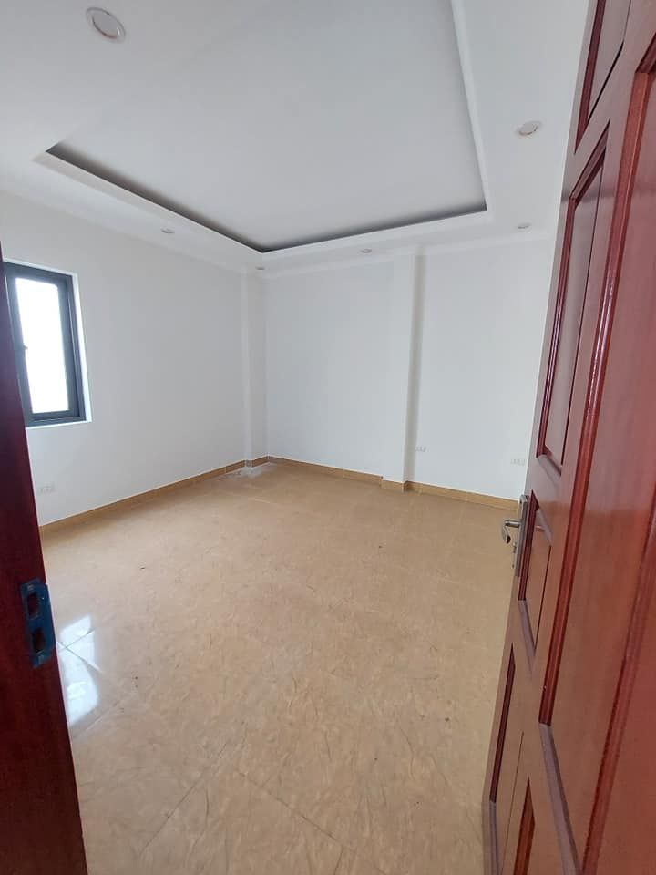 CHÍNH CHỦ BÁN NHÀ ĐƯỜNG TÂN MAI,Ô TÔ ĐỖ CỬA,GIÁ 2,7 TỶ