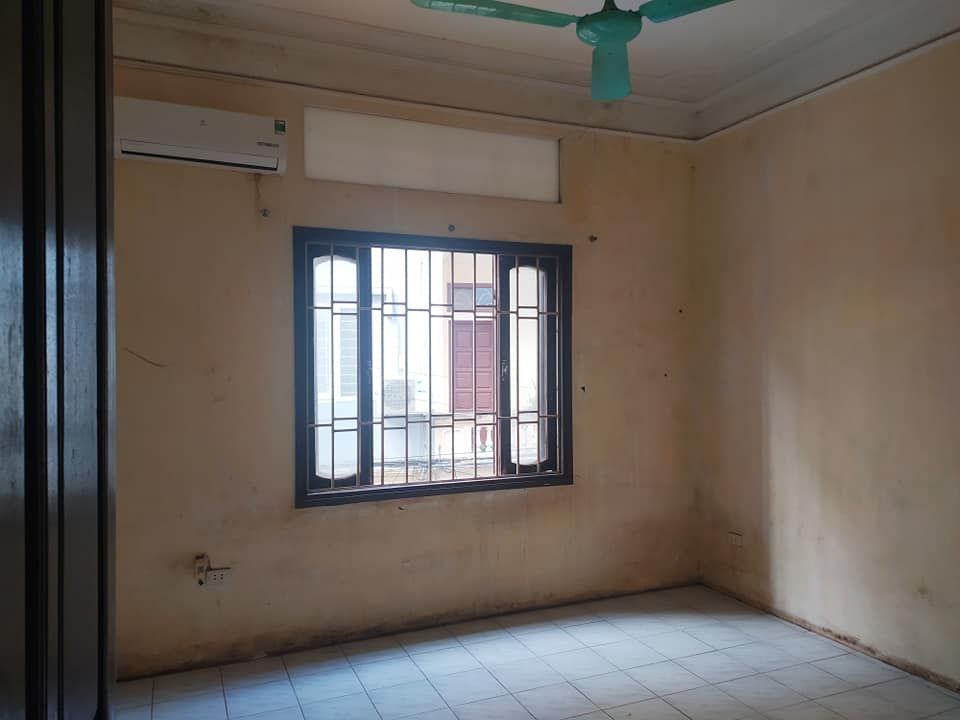 Cho thuê nhà 3,5 tầng ngõ 383 tam trinh 3PN rộng rãi tầng 1 là 33 m2, tầng 2,3 là 40 m2/tầng.