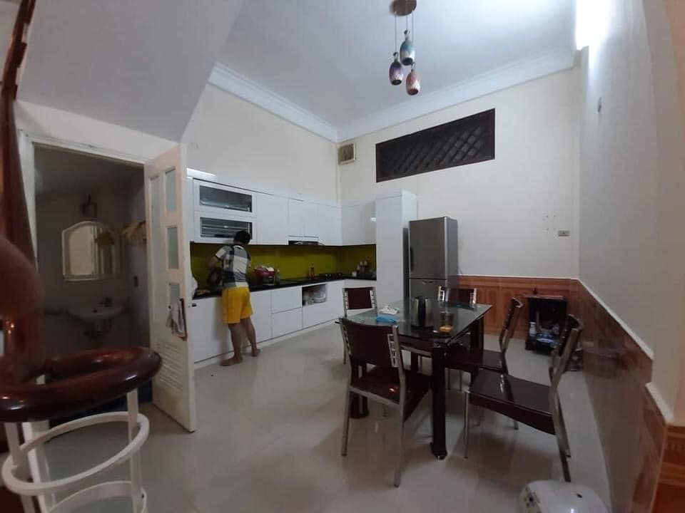 Chính Chủ Hạ Chào 300 Triệu Bán Nhanh Căn Nhà Cầu Giấy, Ô Tô Đỗ Cửa Diện tích 57m