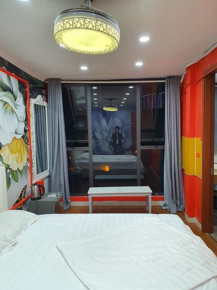 HƠN 6 TỶ - MẶT PHỐ - 6 TẦNG - THANG MÁY - THÔNG SỐ VÀNG - SIÊU SIÊU HIẾM Quận Đống Đa.