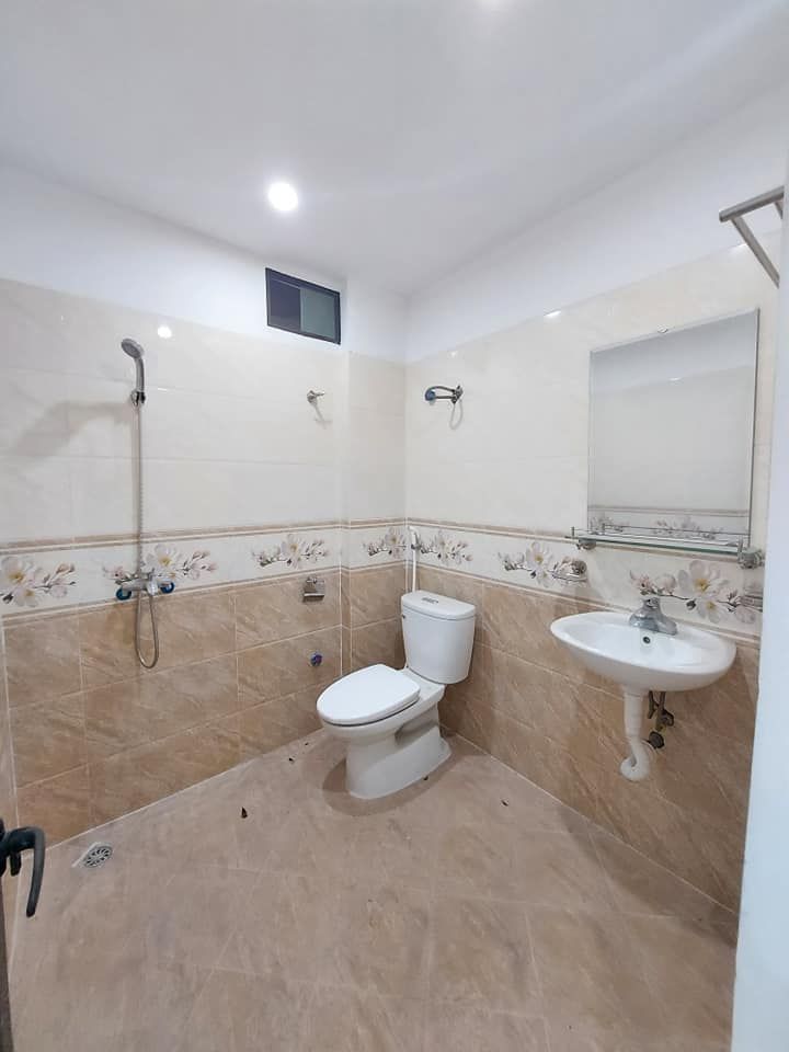 CHÍNH CHỦ BÁN NHÀ ĐƯỜNG TÂN MAI,Ô TÔ ĐỖ CỬA,GIÁ 2,7 TỶ