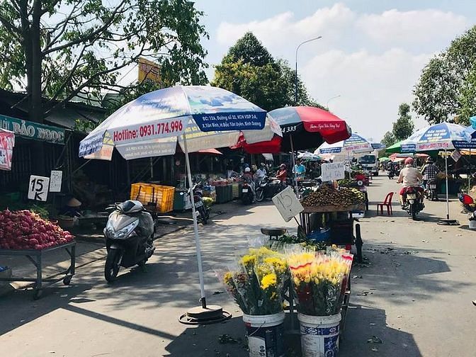 CHÍNH CHỦ CHUYỂN VỀ SÀI GÒN CẦN BÁN GẤP CĂN NHÀ CẤP 4 DÂN CƯ ĐÔNG ,SÁT QL 13
