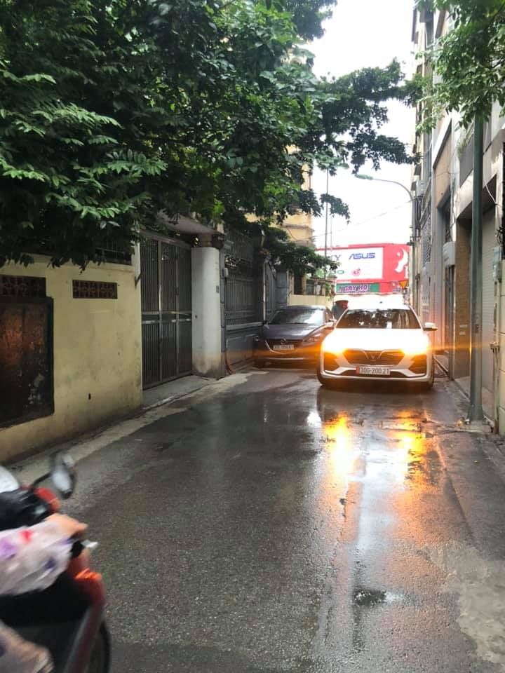 Hiếm lắm Bán gấp nhà Đền Lừ, ô tô, kinh doanh văn phòng, nhà đẹp chỉ 4.7 tỷ Diện tích 40 m2, 5 tầng