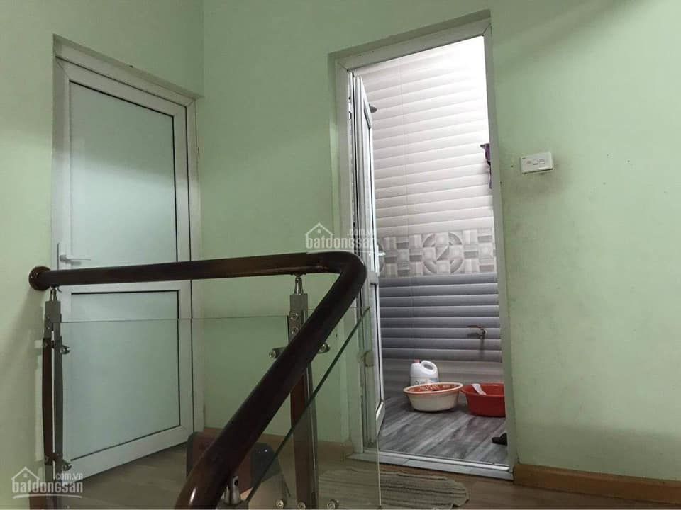 Cho thuê Nhà 2 tầng, full nội thất ở Hoàng Hoa Thám giá 10 triệu/1 tháng có thương lượng