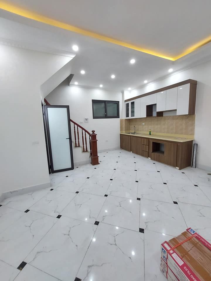 CHÍNH CHỦ BÁN NHÀ ĐƯỜNG TÂN MAI,Ô TÔ ĐỖ CỬA,GIÁ 2,7 TỶ