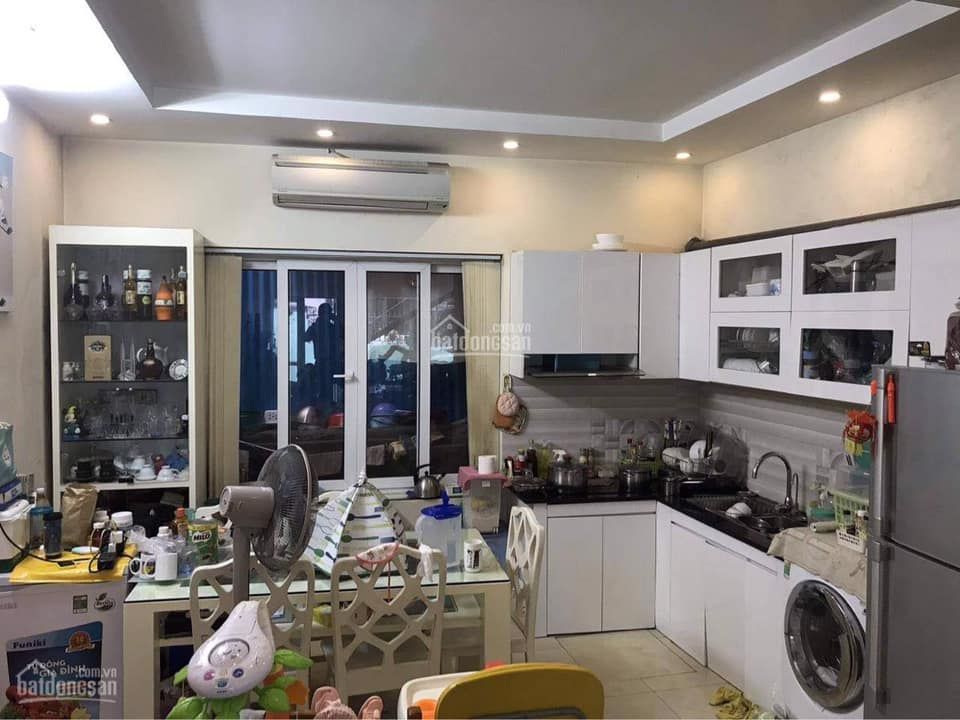 Cho thuê Nhà 2 tầng, full nội thất ở Hoàng Hoa Thám giá 10 triệu/1 tháng có thương lượng