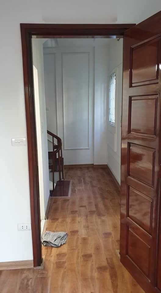 NHÀ MỚI - LÔ GÓC PHỐ BỒ ĐỀ 30M2, 5 TẦNG, CHỈ 3.1 TỶ, Ở LUÔN.