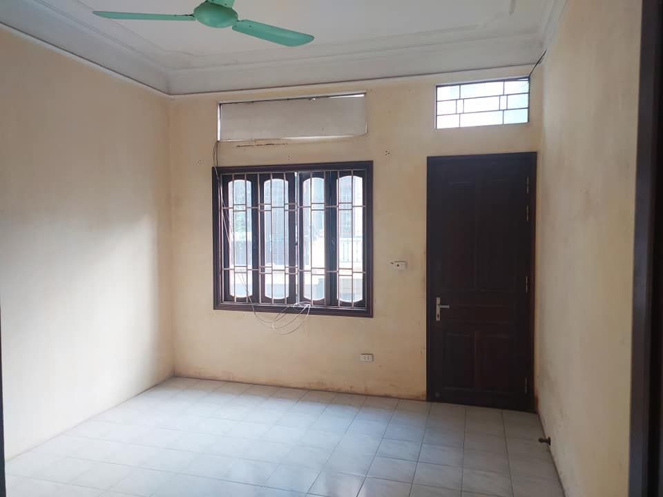 Cho thuê nhà 3,5 tầng ngõ 383 tam trinh 3PN rộng rãi tầng 1 là 33 m2, tầng 2,3 là 40 m2/tầng.